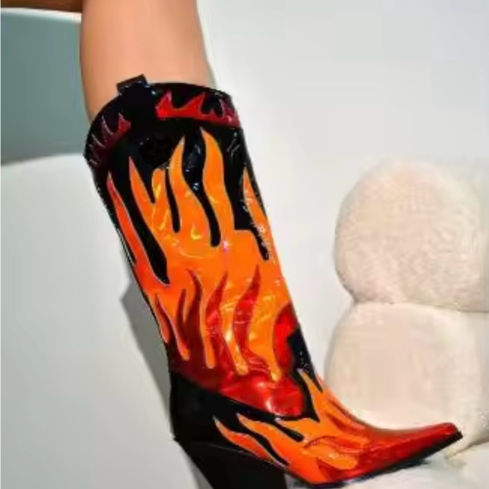 Flame Design Women's Boots - Black and Orange